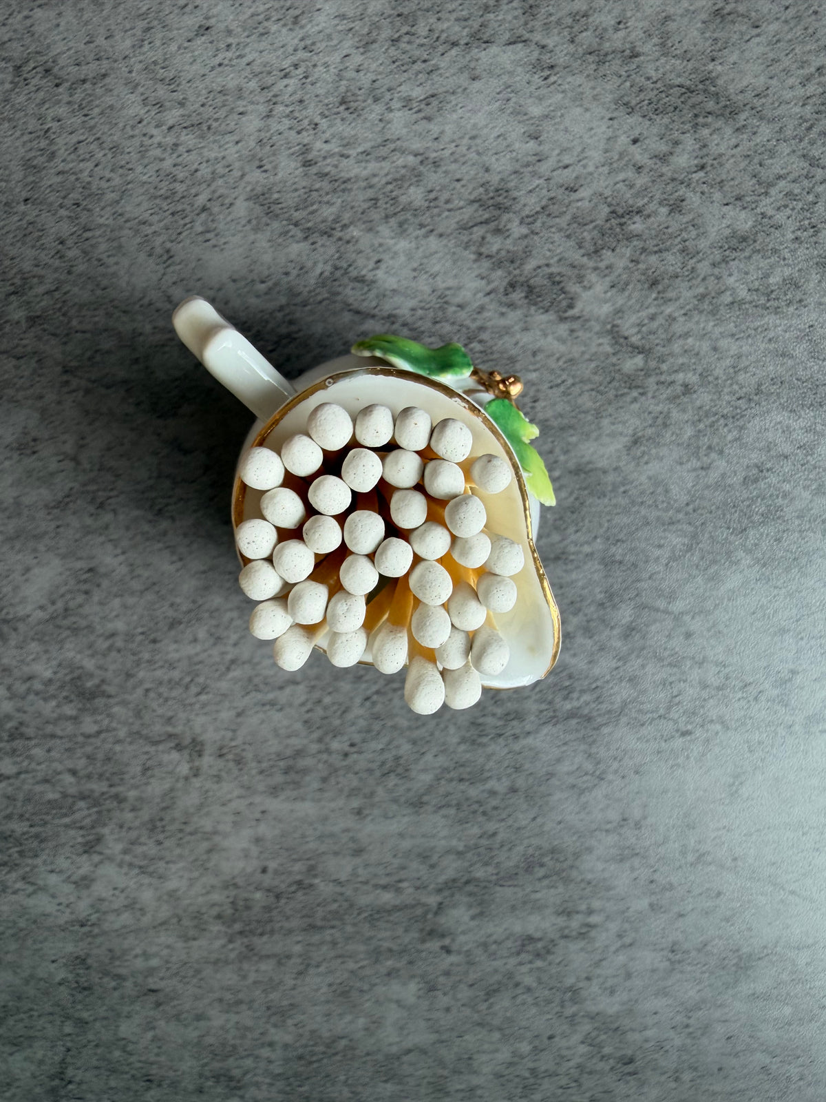 Matches holder